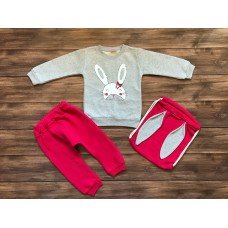 Костюм для дівчинки.